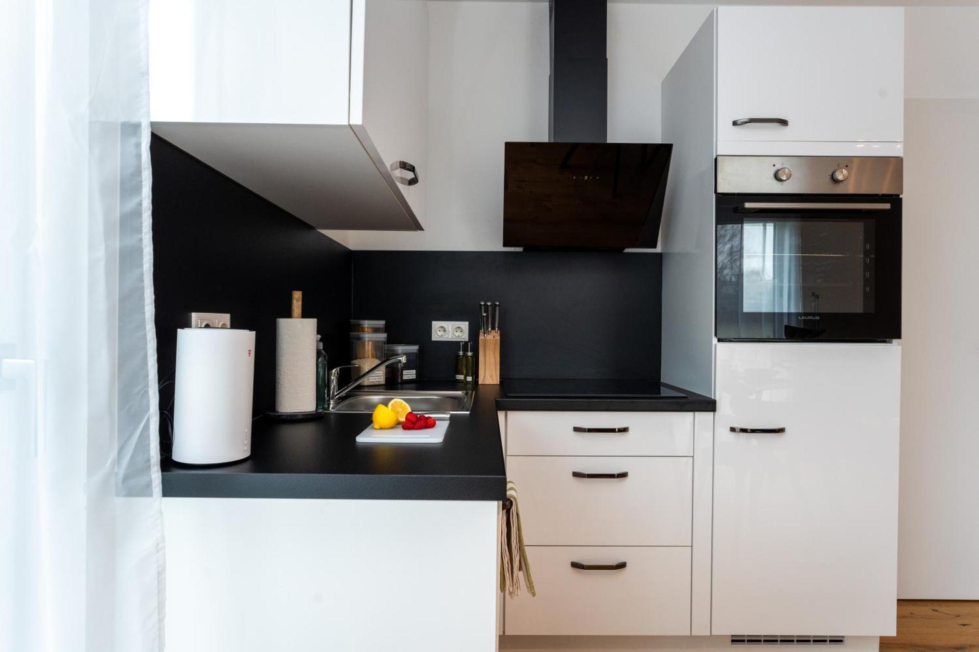 Noblenest: Terrasse - Netflix - Kaffee Apartment Vienna Luaran gambar