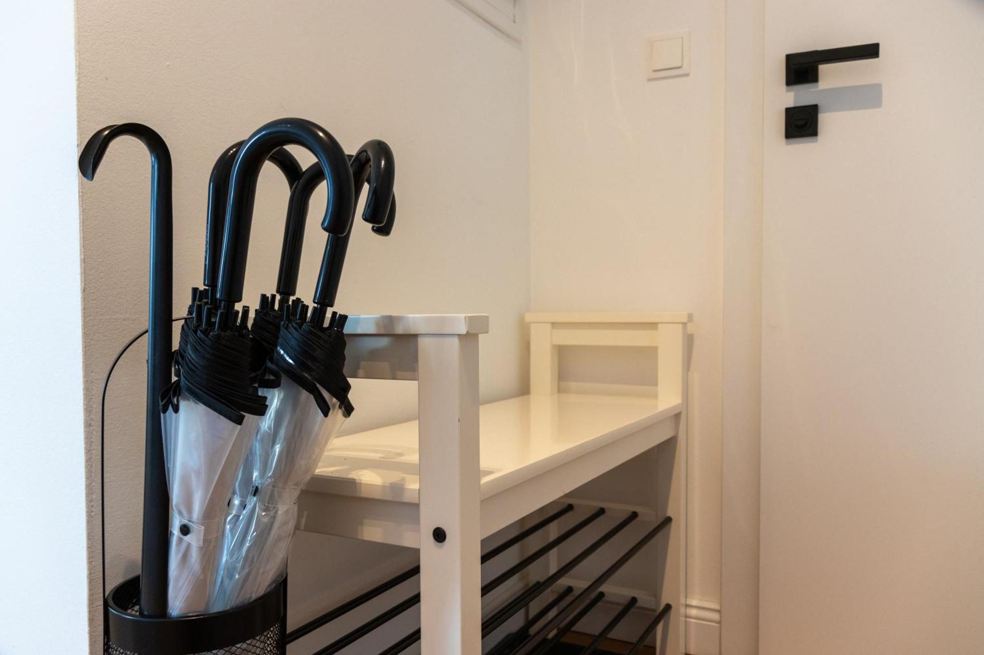 Noblenest: Terrasse - Netflix - Kaffee Apartment Vienna Luaran gambar